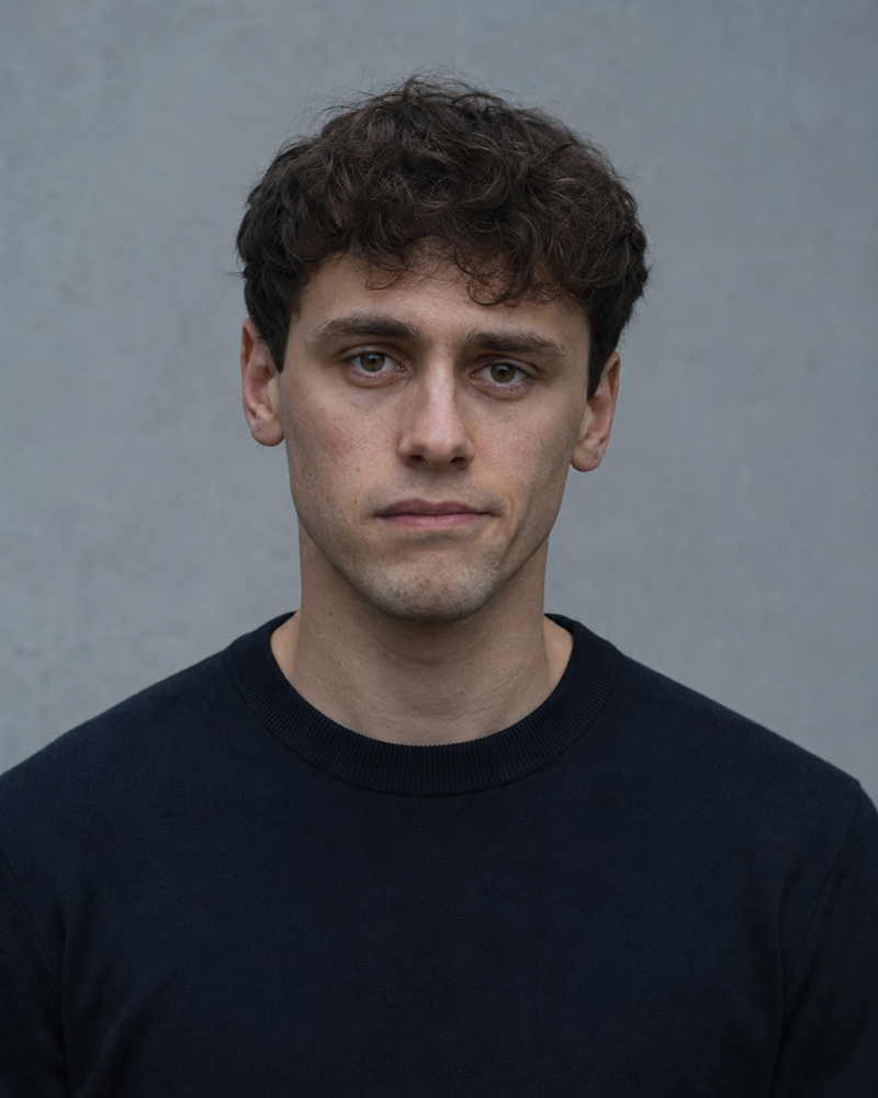 ELLIS — portrait