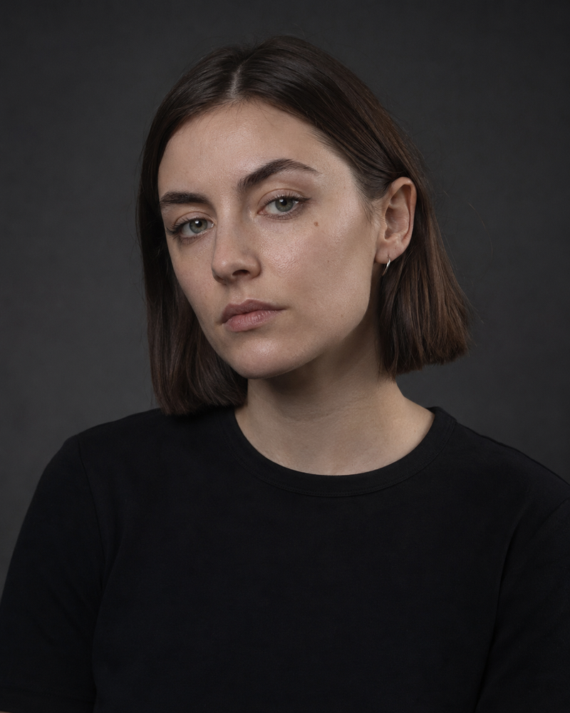 Iva Renn — portrait